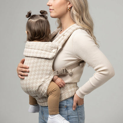 The Essential Tuckn Carrier